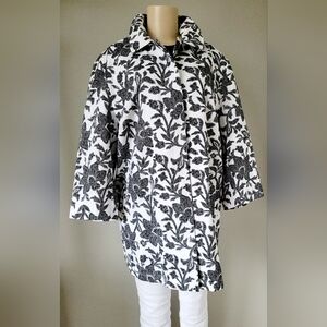 Chico's Women's 100% Cotton Black/White Floral Textured Jacket 3/4 Sleeve 4/XXL
